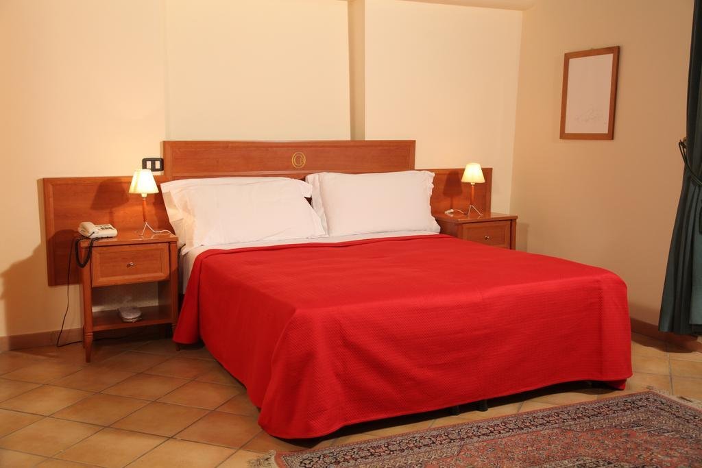 Фото Caravaggio Hotel