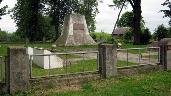 Monument, memorial Братская могила, Panevezys County, photo