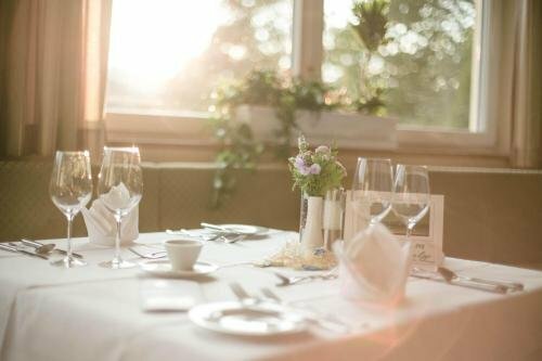 Внешний вид отеля Hotel Marica в Дойчнофене - Нова-Понте, фото 3