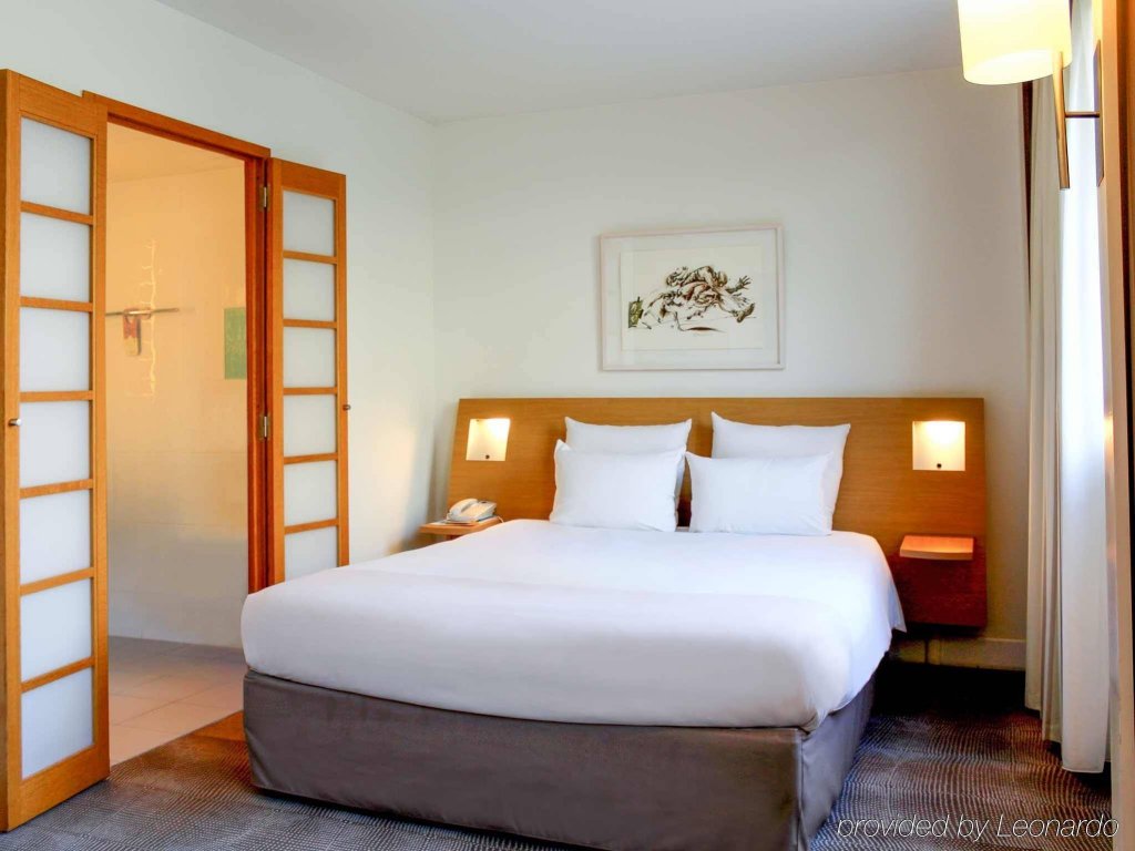 Фото Novotel Paris Centre Gare Montparnasse