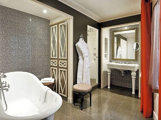 Фото Hôtel des Grands Hommes