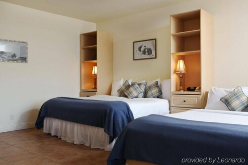 Внешний вид отеля Bridgewalk A Landmark Resort в Бредентон-Бич, фото 3