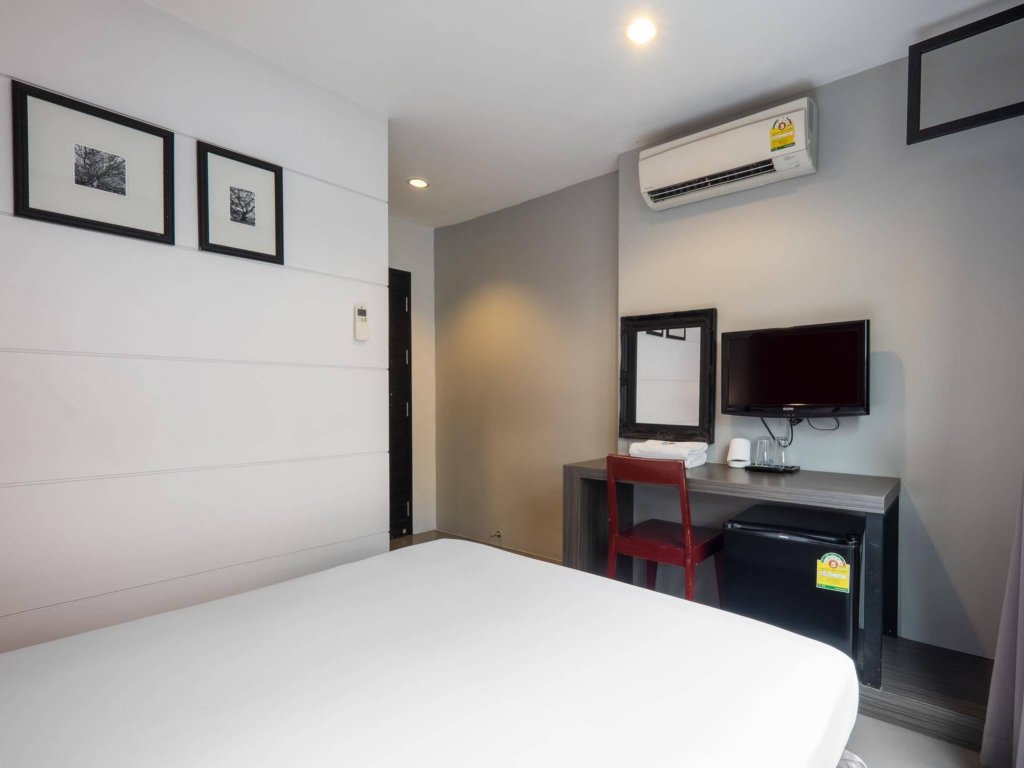 Фото Di Place Hotel