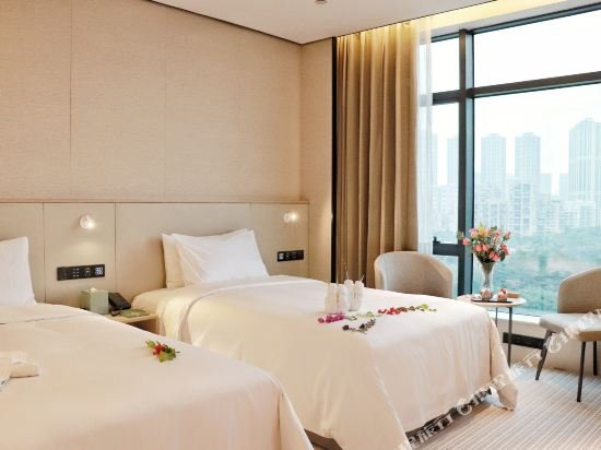 Фото Foshan Virtuous World Hotel