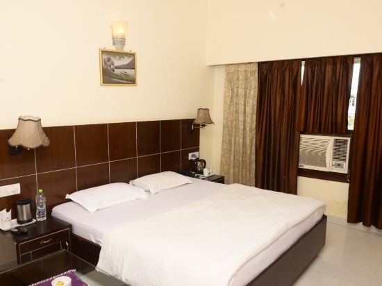 Фото Hotel Pancham Continental