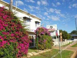 Гостиница Bottle Tree Gardens Motel