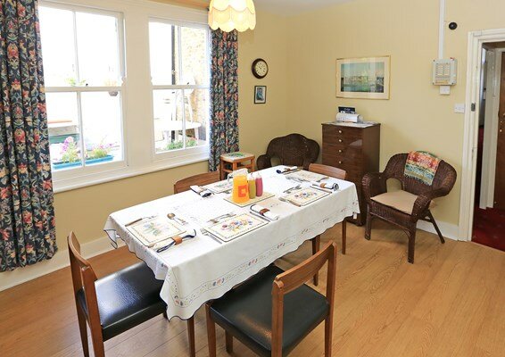 Nursing home Walter Large House, London, photo