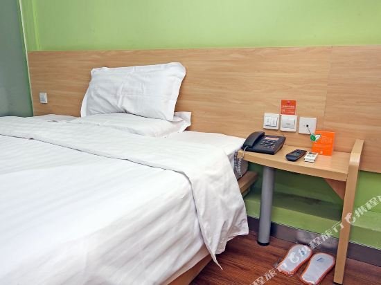 Фото 7 Days Inn Shanghai Nanjing Road Pedestrian Street II Branch