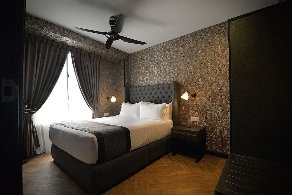 Фото 1969 Business Suites