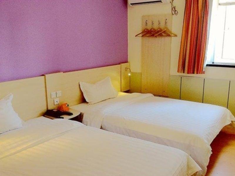 Фото 7 Days Inn Tianjin Jie Yuan West Street Railway Station