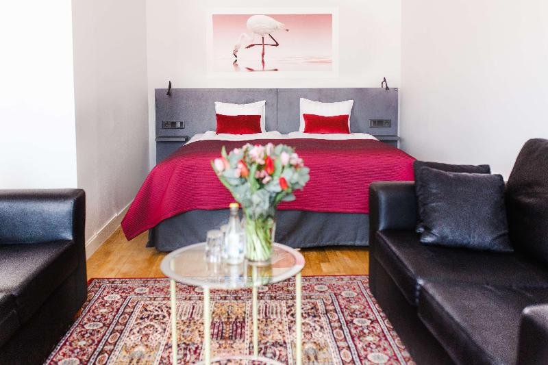 Фото 27183876708