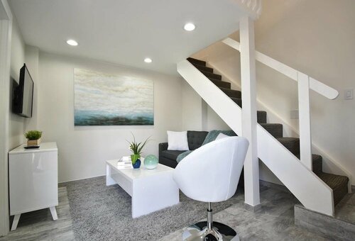 Жильё посуточно Steps From The Ocean Trendy Designer Loft Unit 6 в Голливуде