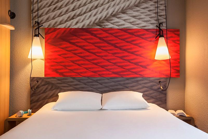 Фото Ibis Bordeaux Centre - Gare Saint-Jean