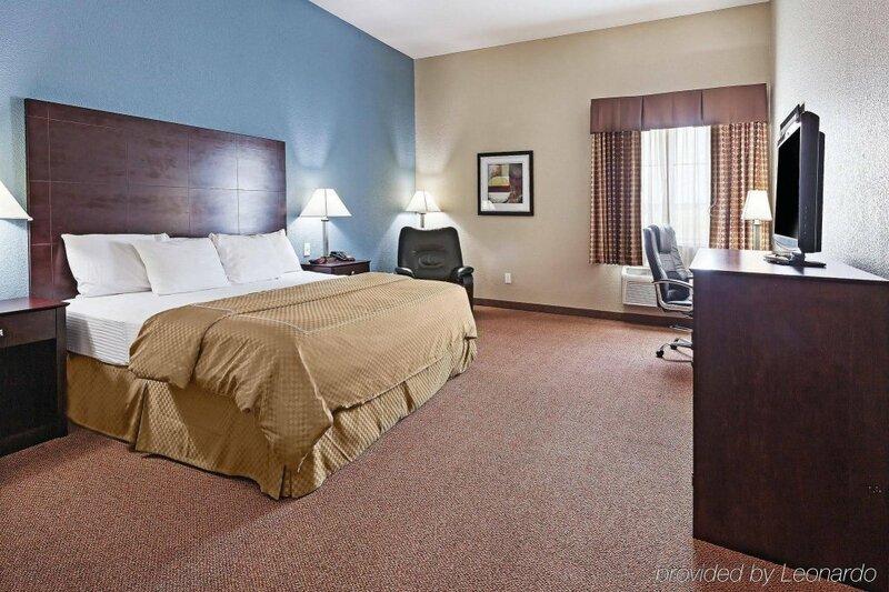 Гостиница La Quinta Inn & Suites by Wyndham McKinney