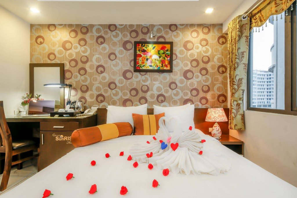 Фото Grand Sunrise Hotel