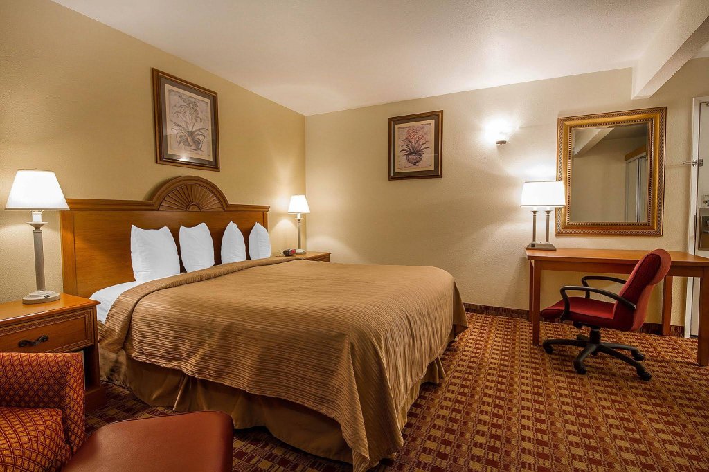 Фото Quality Inn & Suites Capitola by the Sea