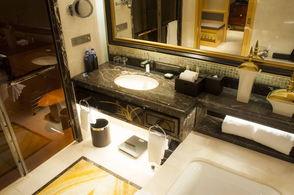 Фото Hilton Nanjing