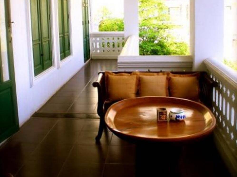 Фото Yesterday Hotel