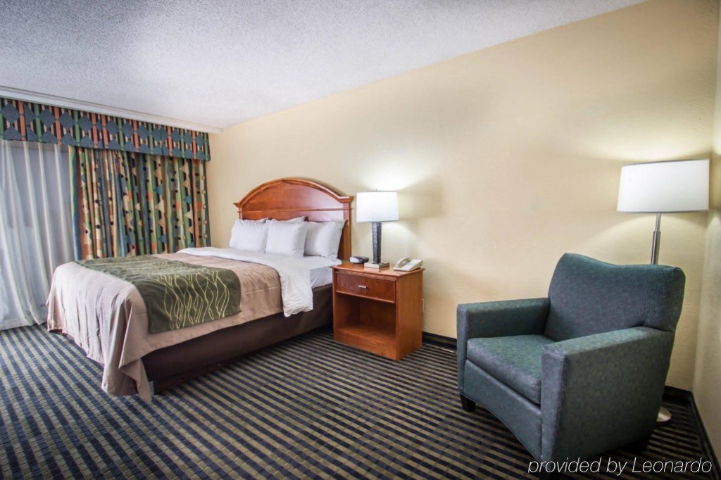 Фото Crowne Plaza Orlando - Lake Buena Vista