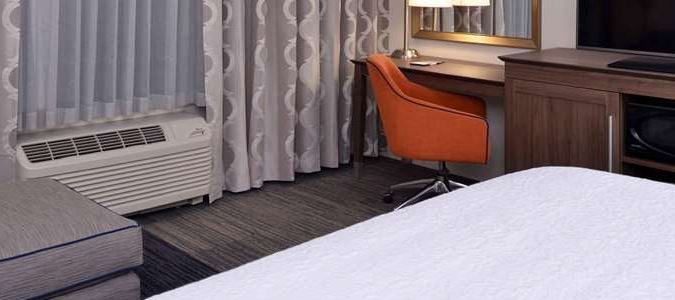 Фото Hampton Inn & Suites Albany-East Greenbush