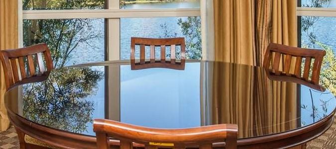 Фото Doubletree by Hilton Seattle Airport