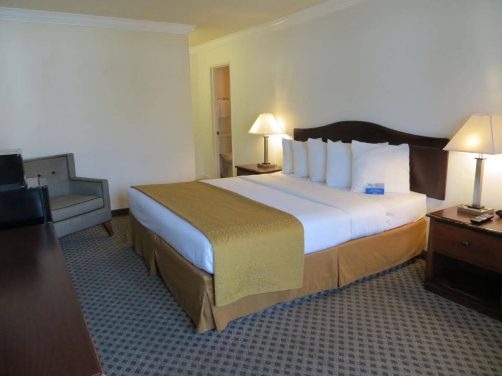 Фото Arbor Inn Monterey