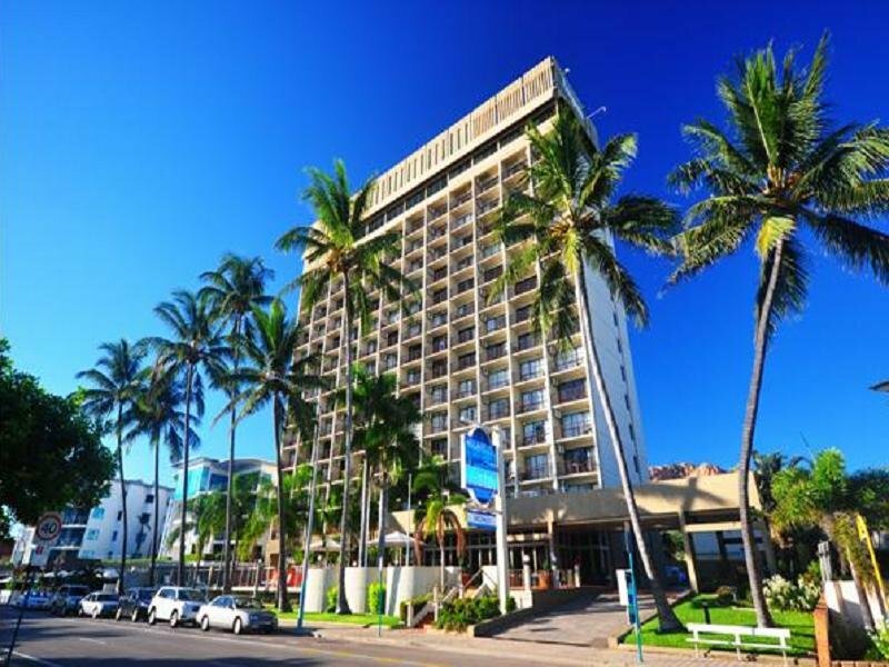 Hotel Aquarius on the Beach, Queensland, photo
