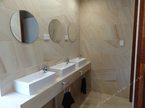 Фото Globetrotters International Backpackers