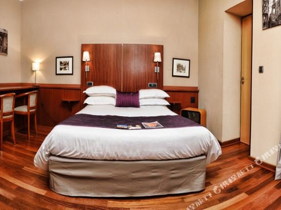 Фото Hotel George Sand Opéra Paris