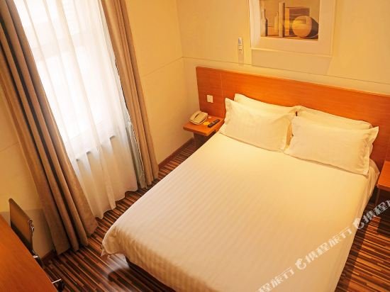 Фото Goldmet Inn Datong Nanhuan Road Mingtang Park