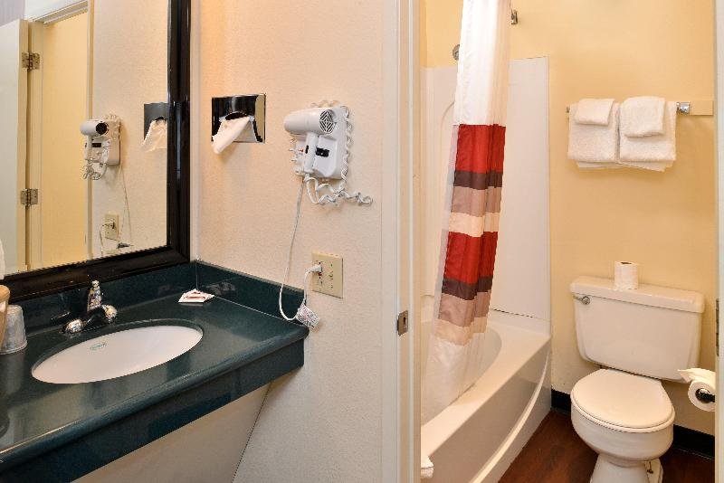 Фото Red Roof Inn Arcata