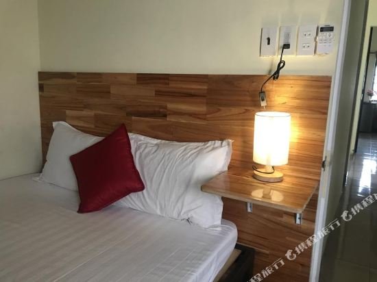 Фото Bonjour Hostel