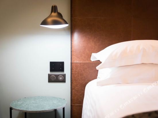 Фото Maison Rouge Hotel