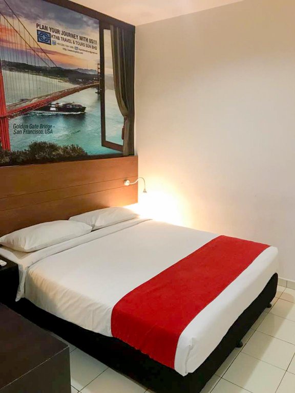 Фото Hotel Zamburger Bangsar