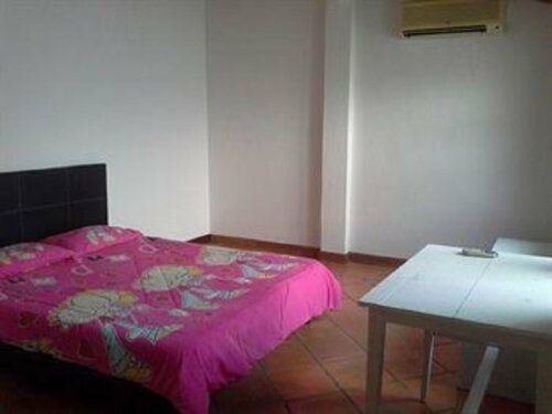 Гостиница Baan Talay Homestay by the Beach
