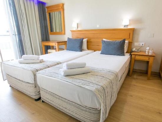 Фото Costa Park City Hotel