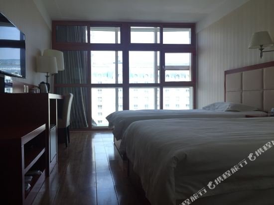 Фото Grand Hotel Beijing