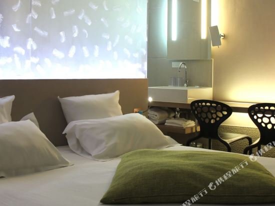 Фото The Hôtel Littéraire Arthur Rimbaud, BW Signature Collection