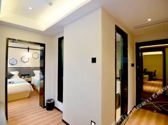 Фото Ibis Xian South Gate