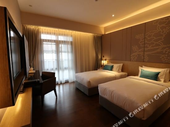 Фото Victoria Garden Hotel