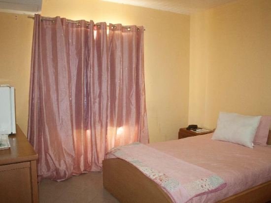 Фото Quest Lodge