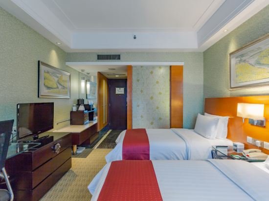 Фото Holiday Inn Chengdu Century City East Tower