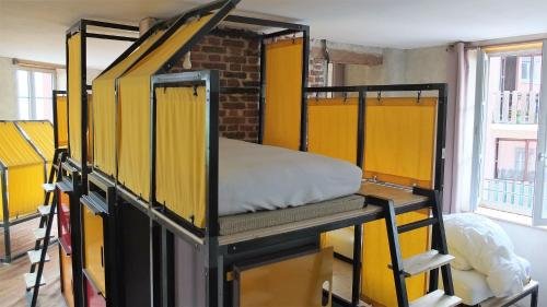 Фото La Maison Rouge - Backpacker Hostel