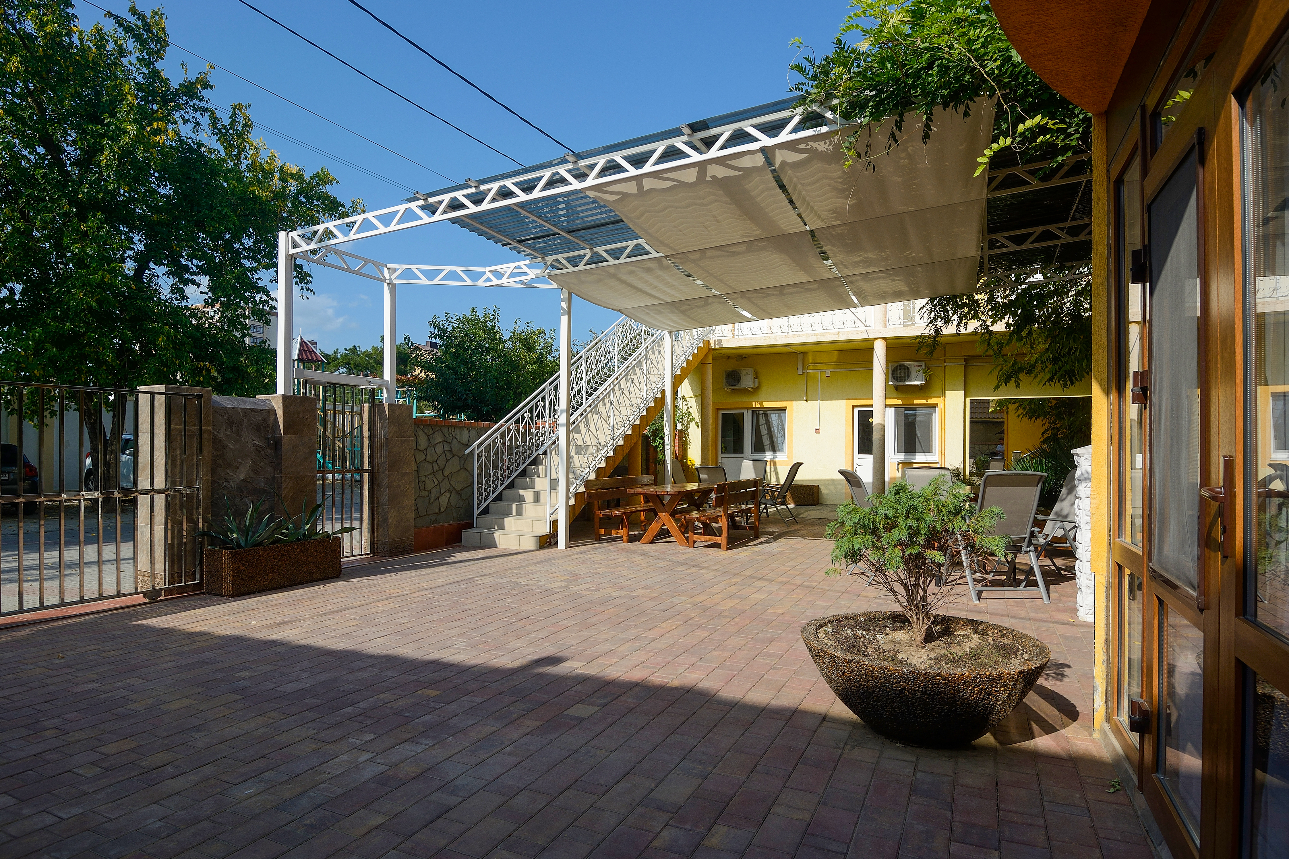 Фото Славянский