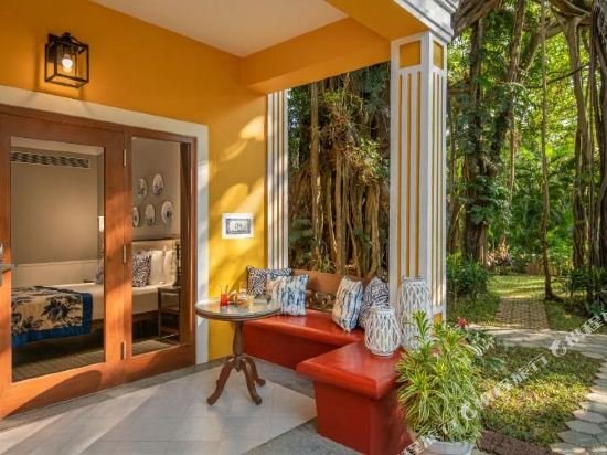 Фото Taj Holiday Village Resort & SPA