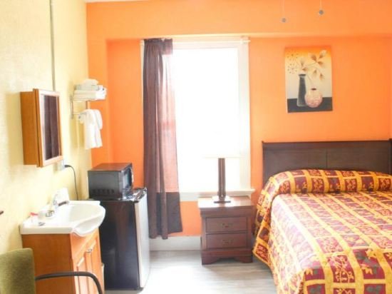 Фото Desmond Hotel