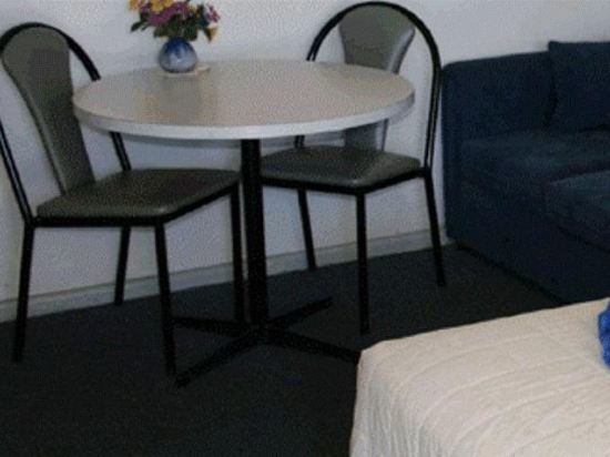 Фото County Lodge Motor Inn