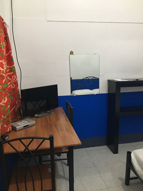 Фото Mimi's Travelers Suites