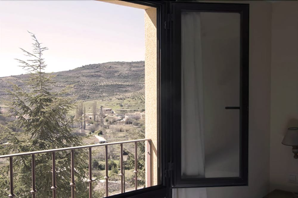 Фото Hotel Mayno