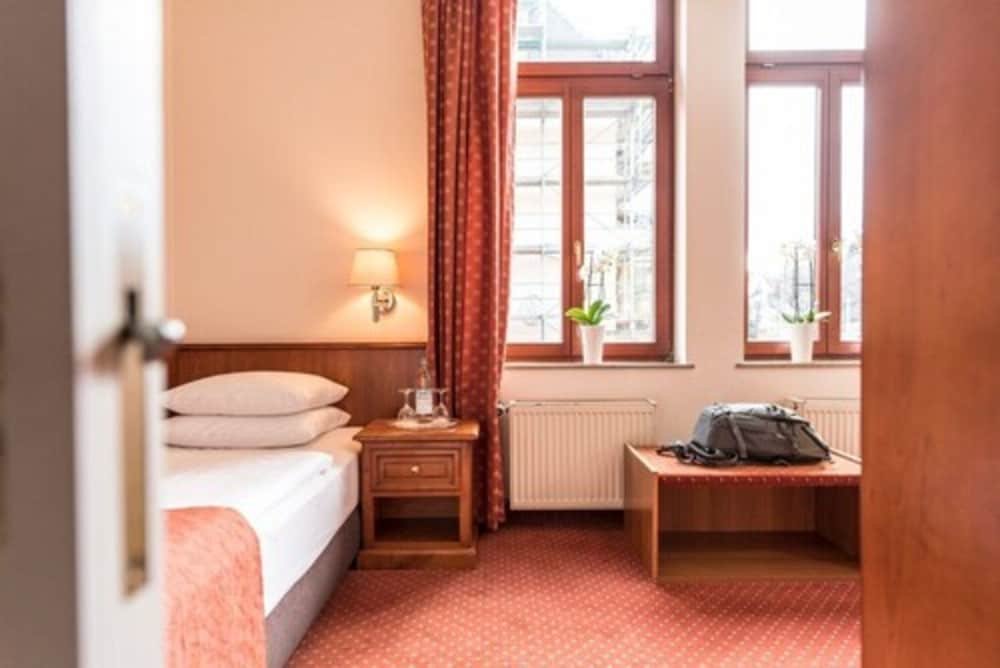 Фото Hotel Artushof